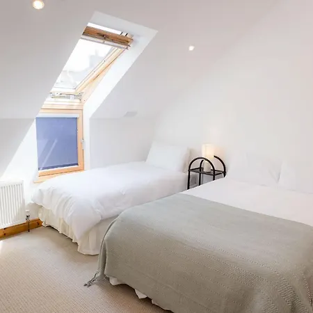 Дом отдыха Townhouse By Trident Homes *