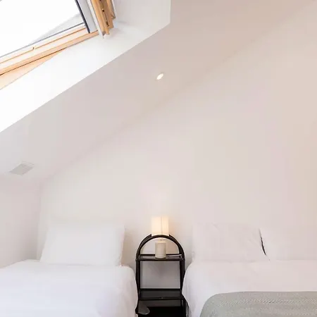 Townhouse By Trident Homes Килки